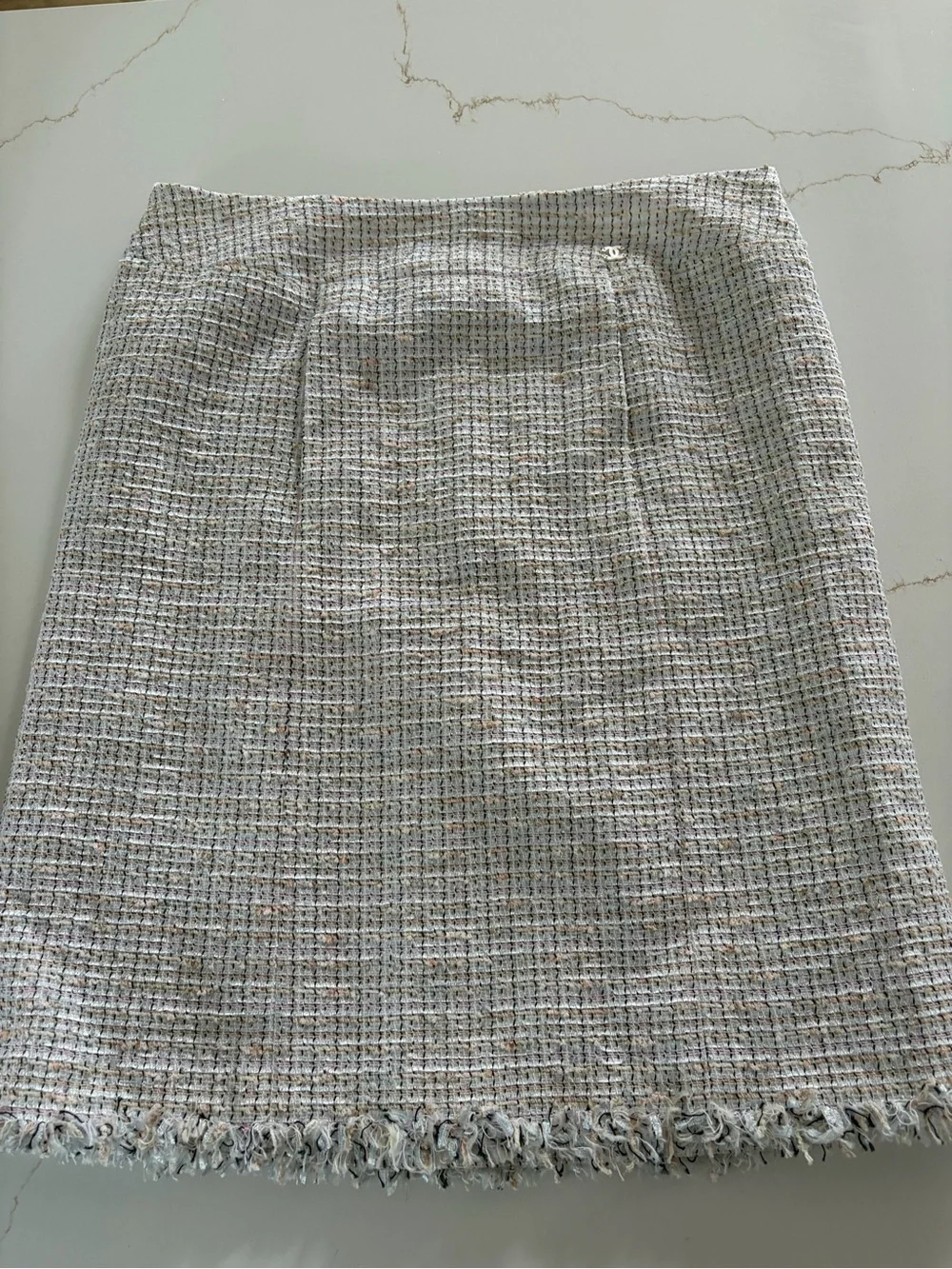 CHANEL 2004 Fantasy Tweed Lesage Poodle Pink Cream Blazer Jacket and skirt